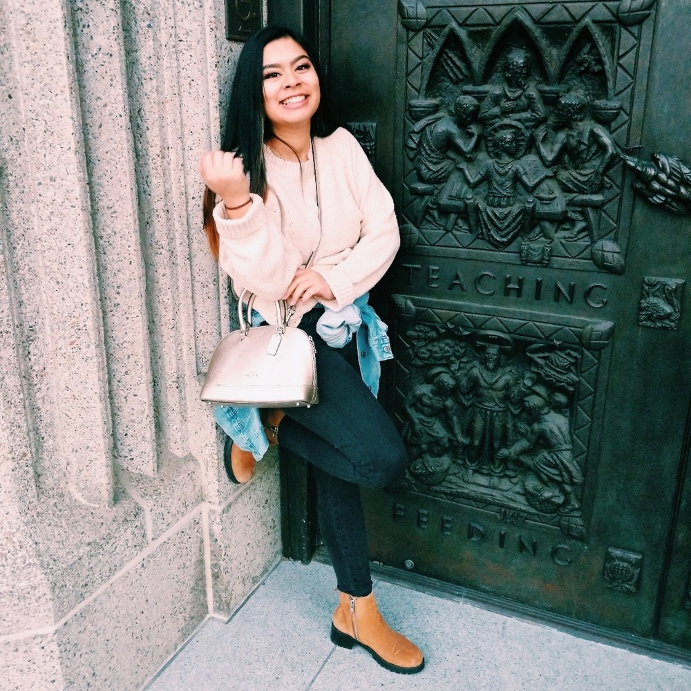 Meet your Posher, Anjelica